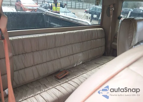 1994 Chevrolet Gmt-400 C1500 z USA, uszkodzony, nr VIN 2GBEC19KXR1291118